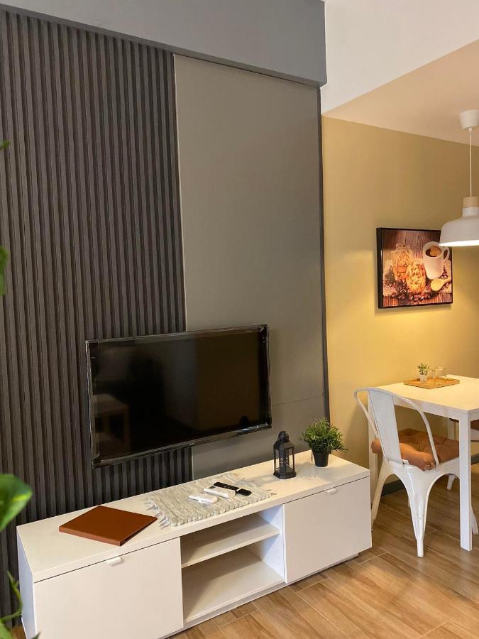 81 Newport C5 10I Balcony & Pool Across Naia T3 Aparthotel Pasay Exterior photo