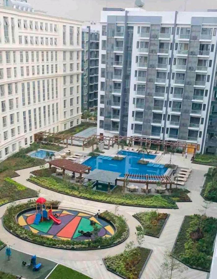 81 Newport C5 10I Balcony & Pool Across Naia T3 Aparthotel Pasay Exterior photo